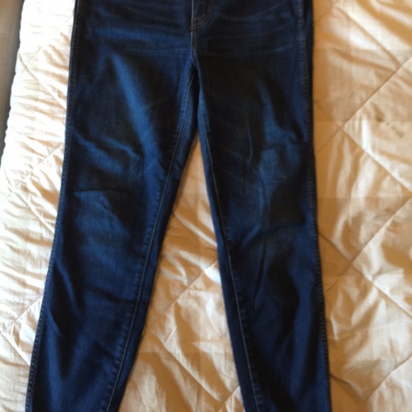 Madewell 10" Classic High-Rise Durable Quality Stylish Timeless Skinny Jeans - Picture 3 of 7